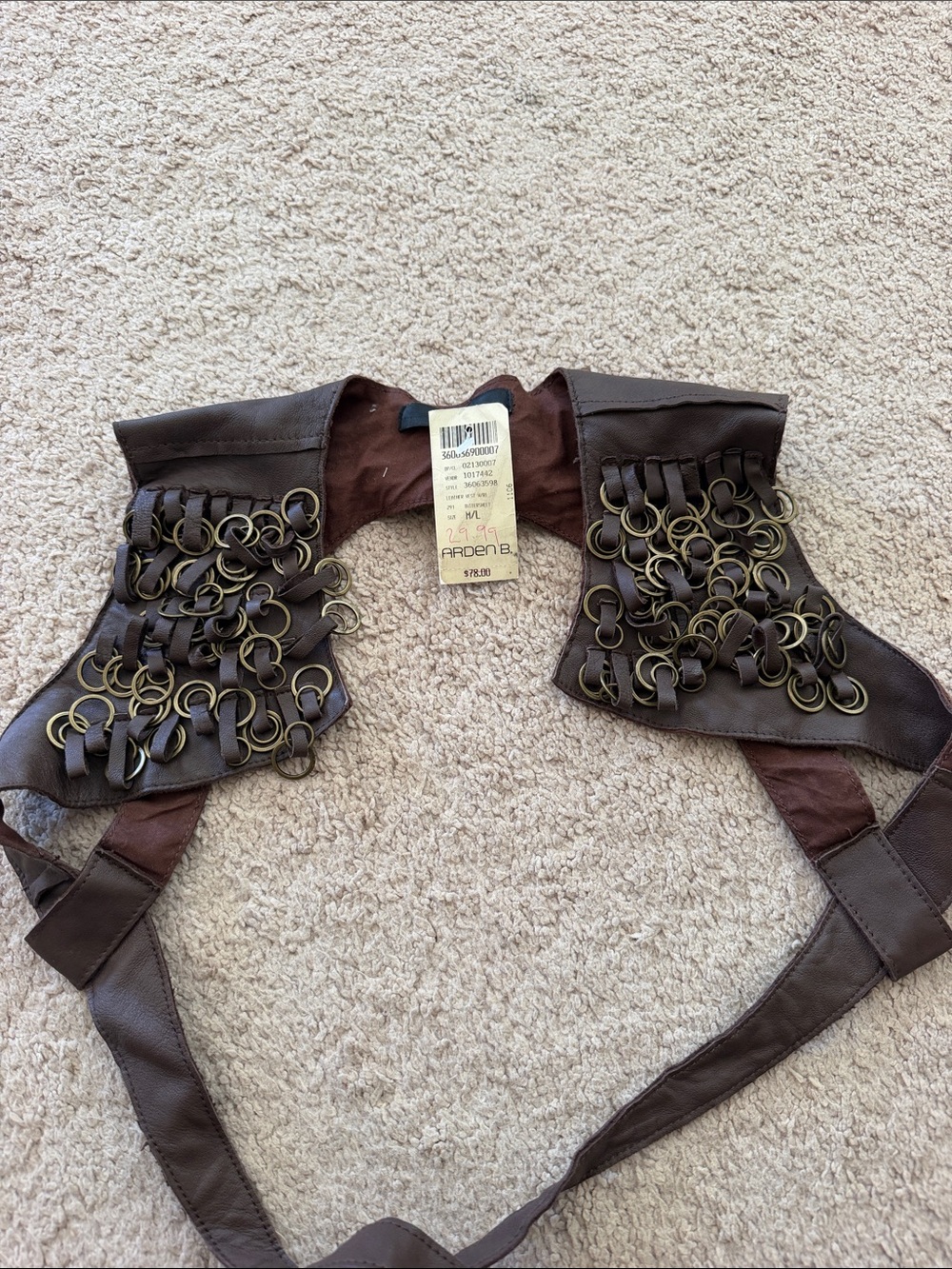 Vintage Arden B. Brown Leather shoulder accent with details